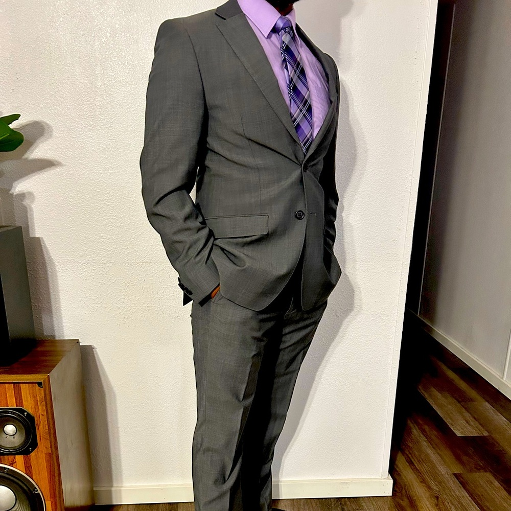 Tahari Birdseye Wool Suit Size 38R